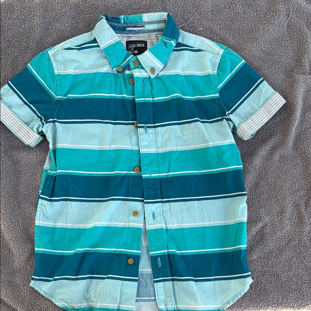 Legends of now boys shirt size S